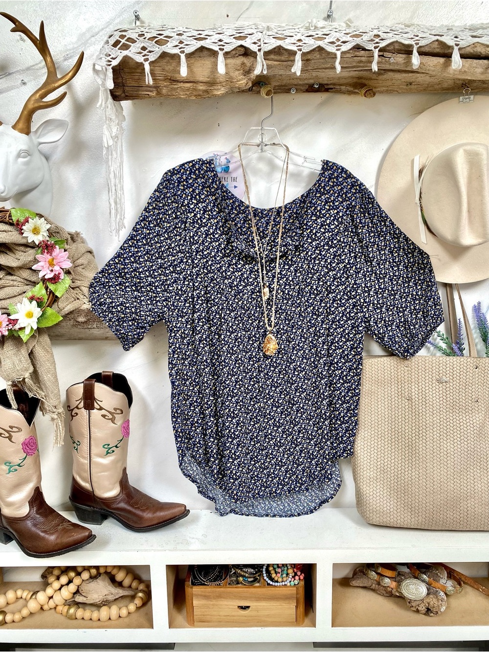 NWOT Cottagecore boho floral blouse/tunic shabby chic prairie Country vibe